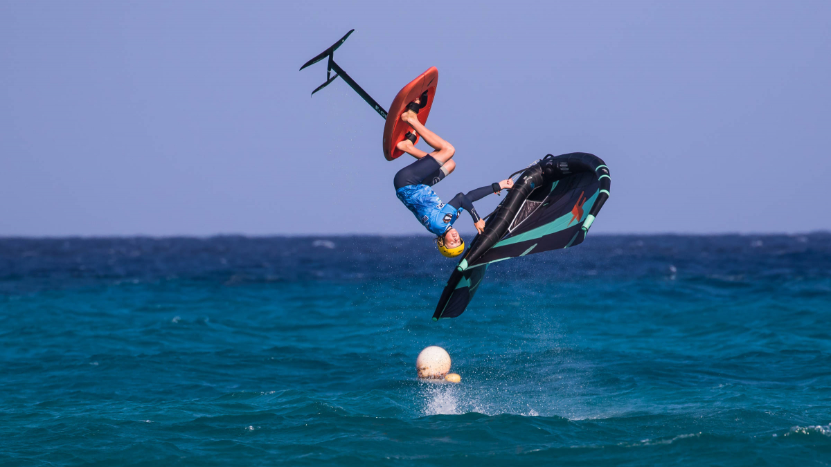 Christopher MacDonald gewinnt im Surf-Freestyle beim GWA Wingfoil World Cup auf Fuerteventura