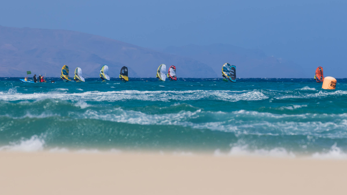 Weißer Sand, türkises Wasser und viel Wind