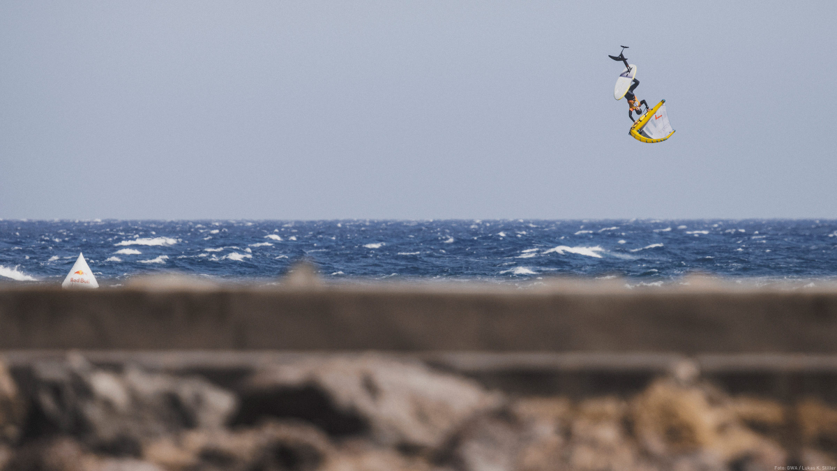 Benjamin May springt ins Big Air Finale