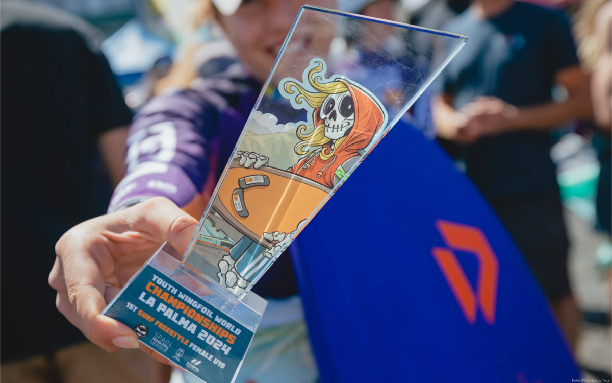Coole Pokale bei der GWA Wingfoil Youth World Championships 2024 auf La Palma