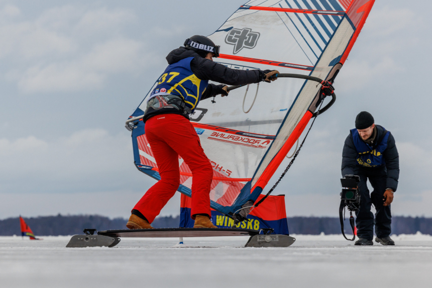 Windsurfing on sled-style constructions