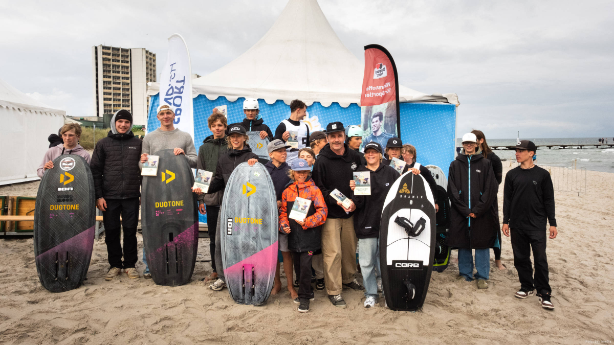Gewinner und Teilnehmer der Wingfoil Freestyle DM 2025