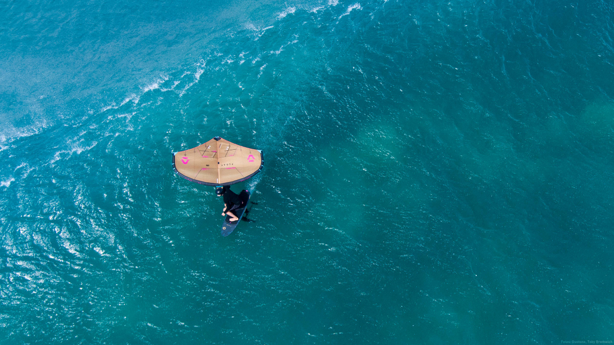 Sandfarben: der Float SLS 2026