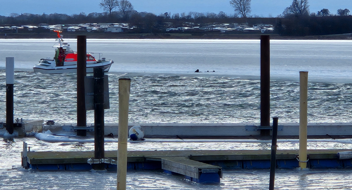 Eisgries ist nicht tragfähig und schränkt die Bewegungsfreiheit ein